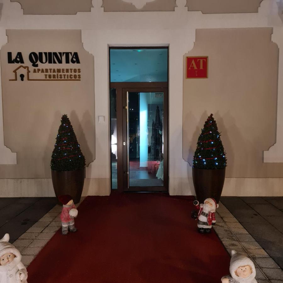 Apartamentos La Quinta Burgo エクステリア 写真